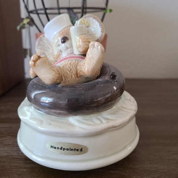 Otagiri Over the Waves Kirby Koala music box - Picture 3 of 7